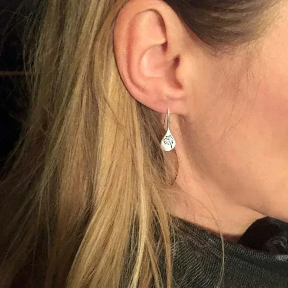 Elegante zilveren oorbellen in Dandelion-bladontwerp