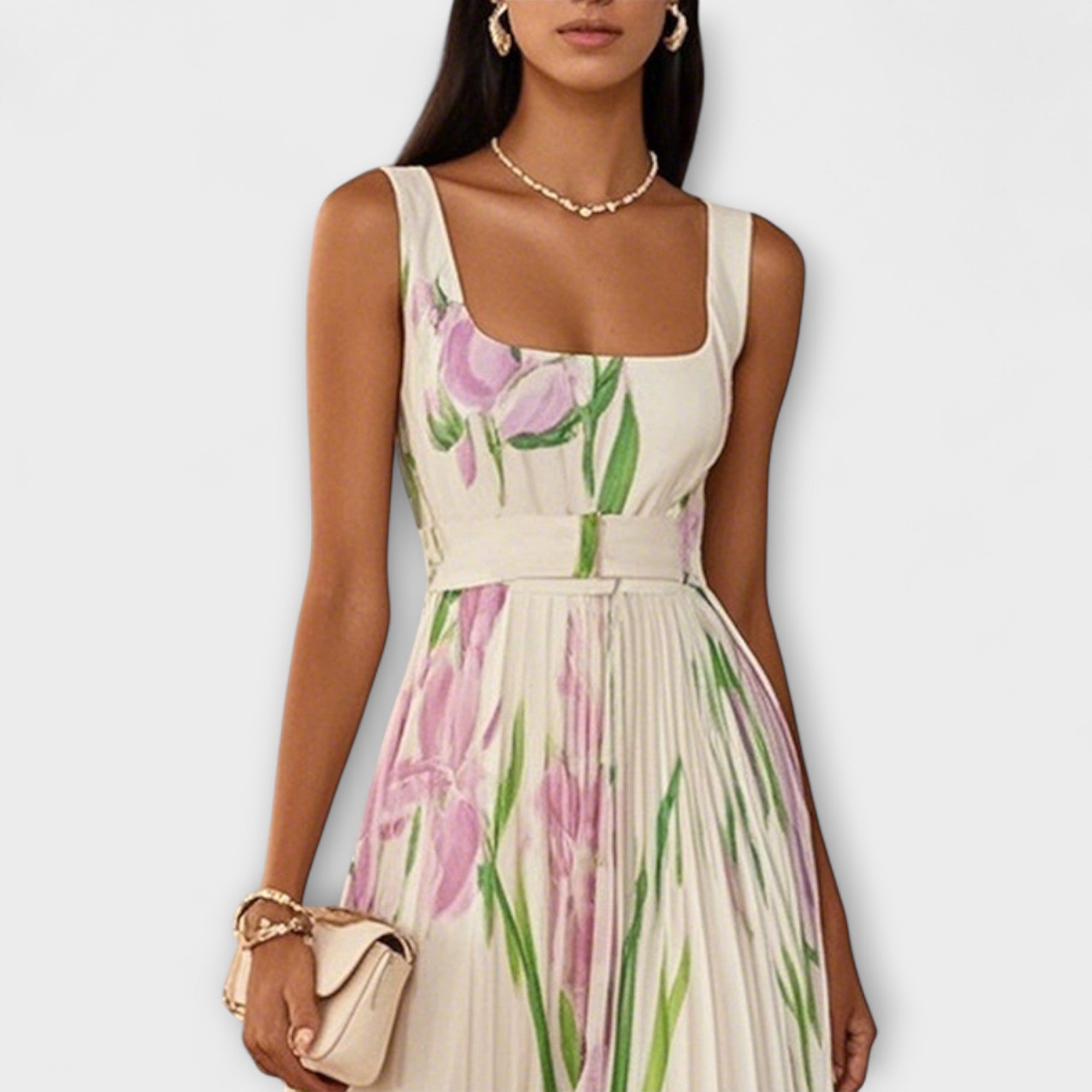Gevouwen bloemrijke chiffon maxikleed