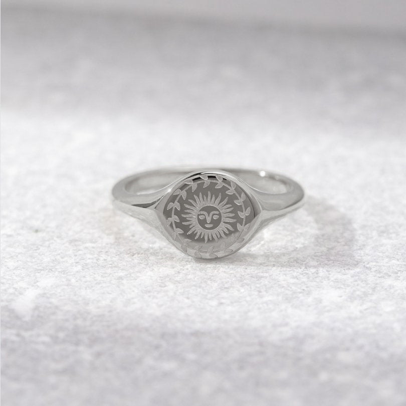 Zilveren ring voor de zomerzonnewende