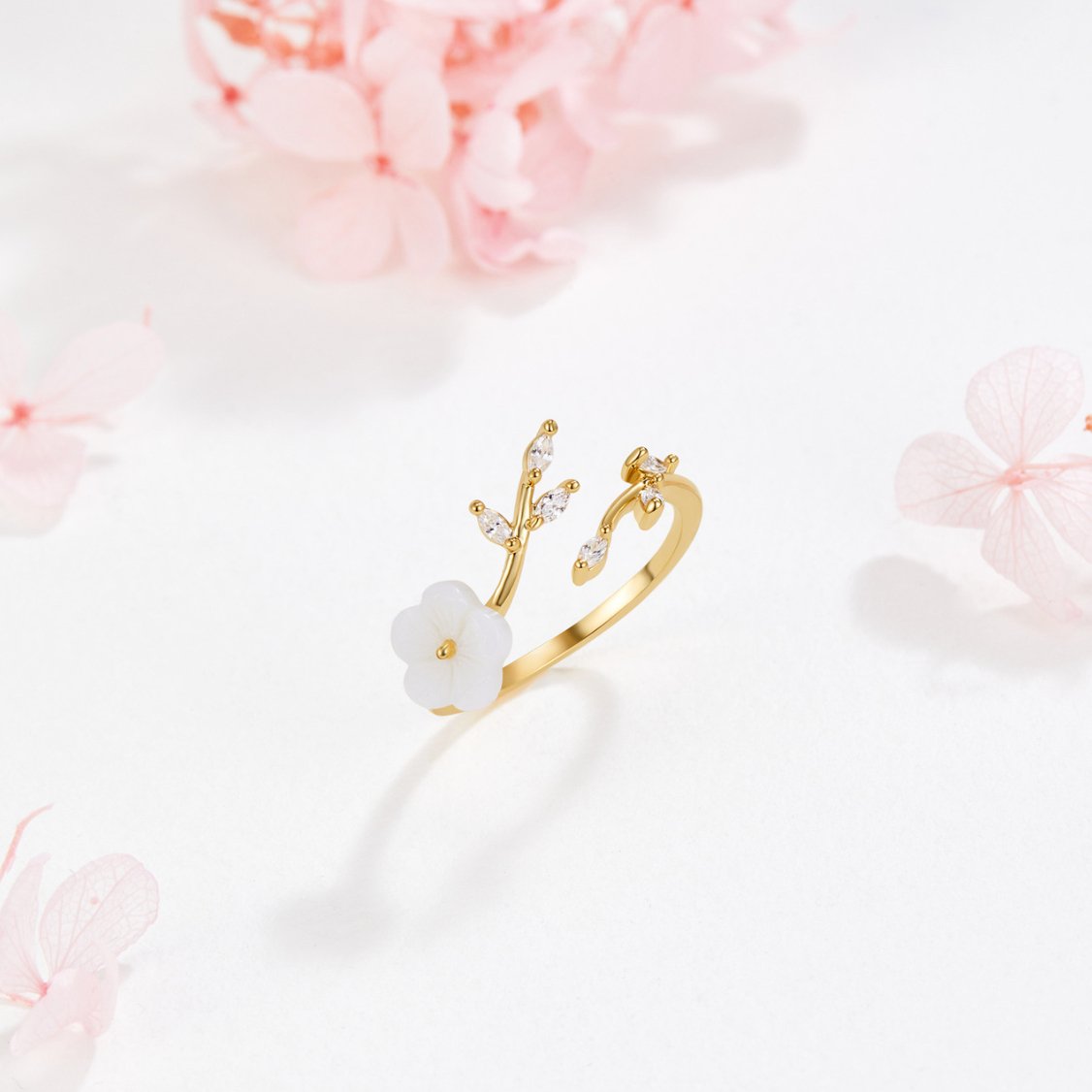 Rise - Ring met witte bloemen